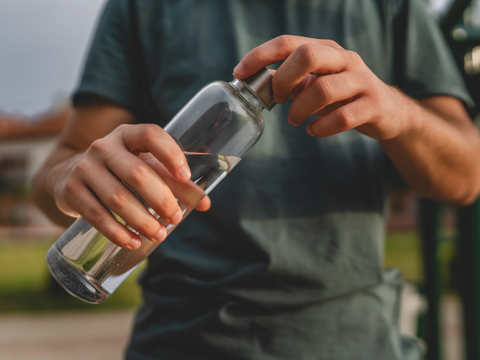 How to Stay Hydrated and Energized in Summer
