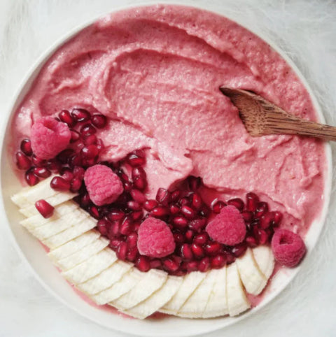 Berry & Dragon Fruit Smoothie Bowl