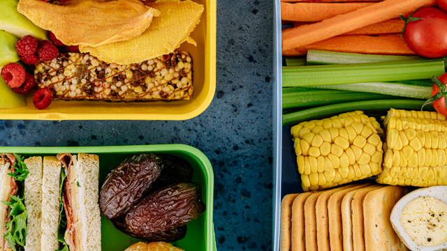 Healthy Travel Snacks: Eating Well on the Go This Summer