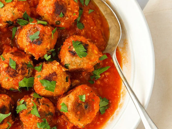 Albóndigas veganas en salsa marinara