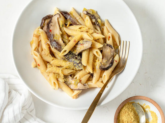 One Pot Spicy Leek & Mushroom Pasta